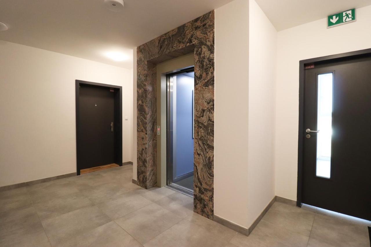 M.K. Apartment Попрад Экстерьер фото